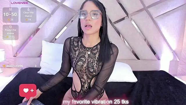 sophie_pariss Live XXX Chat