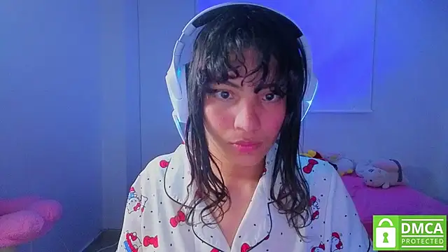 Lovelyamyy Adlı Modelin Canlı XXX Sohbeti