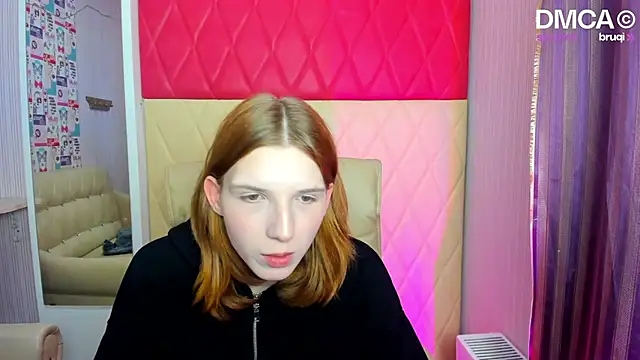 AlicexPrincess Adlı Modelin Canlı XXX Sohbeti