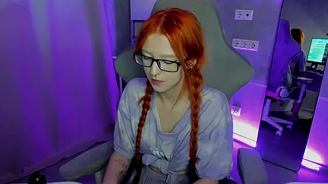 Emma_Dusk Adlı Modelin Canlı XXX Sohbeti