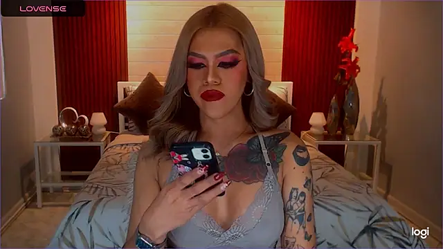 StellaStrong30: онлайн-секс-чат