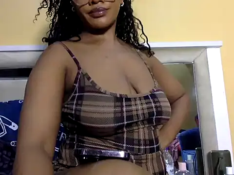 XXX chat uživo modela BOOTY_BANGERxxx