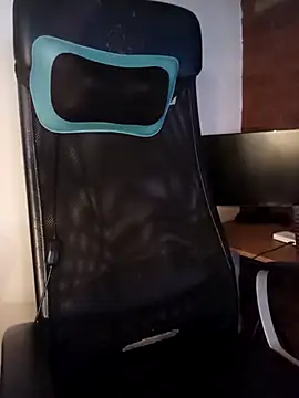 THE_CHEEKY_ALPHA: απευθείας συνομιλία ΧΧΧ