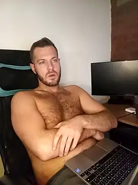 THE_CHEEKY_ALPHA 即時 XXX 聊天