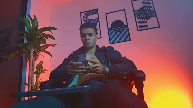 Вебкам-шоу ALPHA_DOMINUS_