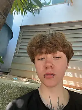 IceMur's Live XXX Chat