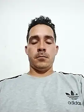 Gabriel_leon33's Live XXX Chat