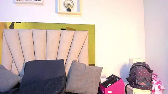 vahiolet_fuentes 现场XXX聊天