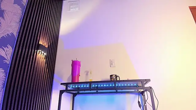 Czat XXX na żywo – _shantal_smith