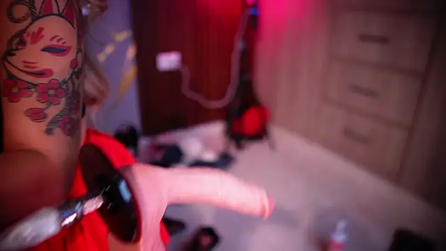 Chatroom XXX en direct de Sophiefoxy__