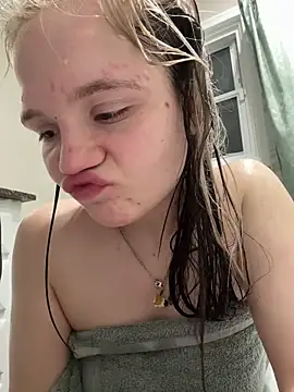 Czat XXX na żywo – Cutiepiespanks