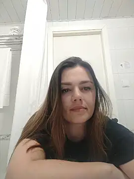 Chatroom XXX en direct de KrissSexi