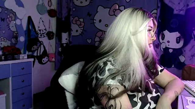 lussyevans24 Live XXX Chat