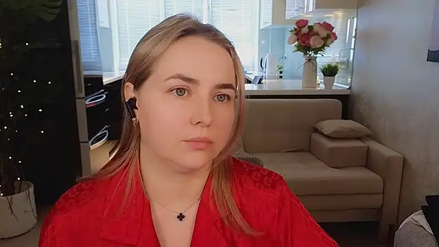 XXX chat uživo modela Mira_Mermayd