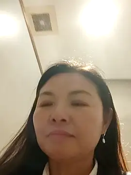 ialnuyoa_h live XXX chat