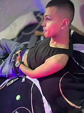 Czat XXX na żywo – Boyxcock7