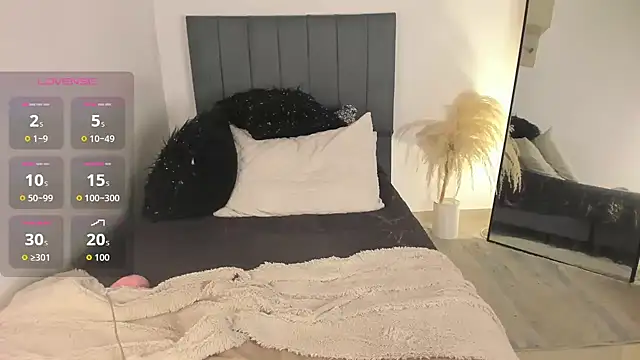 Show de hollyprincess_2 na webcam