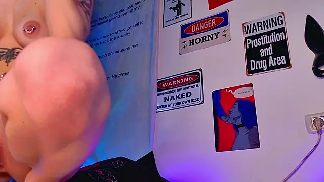 دردشة AriaVoss الجنسية المباشرة