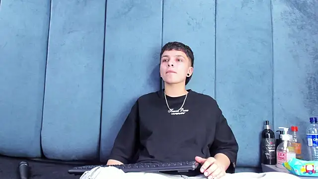 دردشة Megan_Thompson_ الجنسية المباشرة