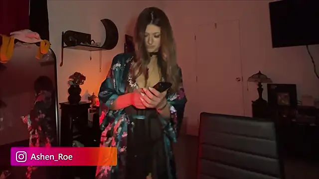 دردشة AshenRoe الجنسية المباشرة