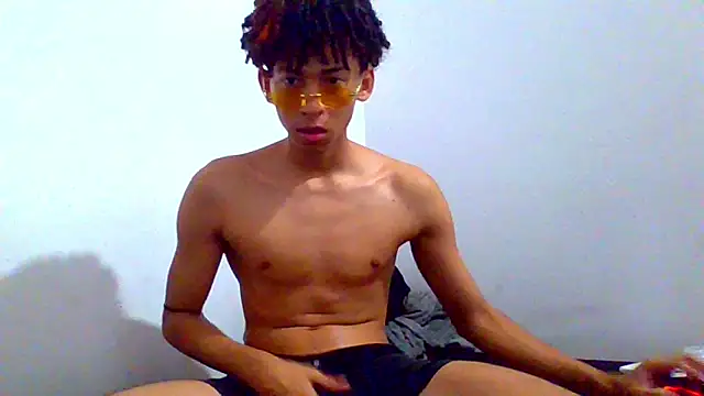 _Alex_0 Show in webcam