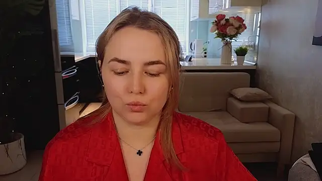 Mira_Mermayd's Live XXX Chat