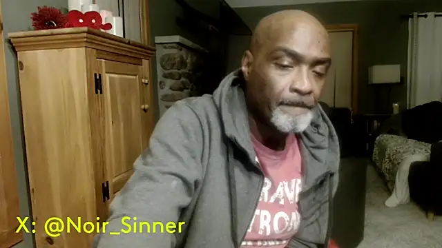 sinnernoir Show in webcam