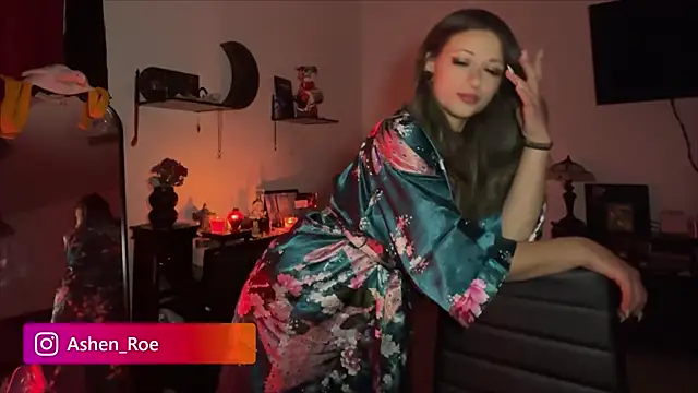 Živý XXX chat AshenRoe