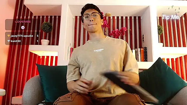 ApoloCruz Chat XXX in diretta