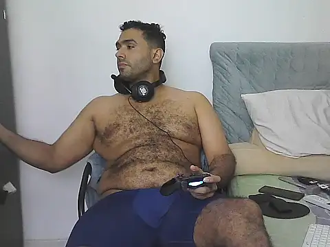 AlphaLatinoBear Chat XXX in diretta