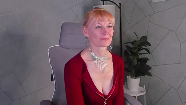 دردشة Julie_Lucas الجنسية المباشرة