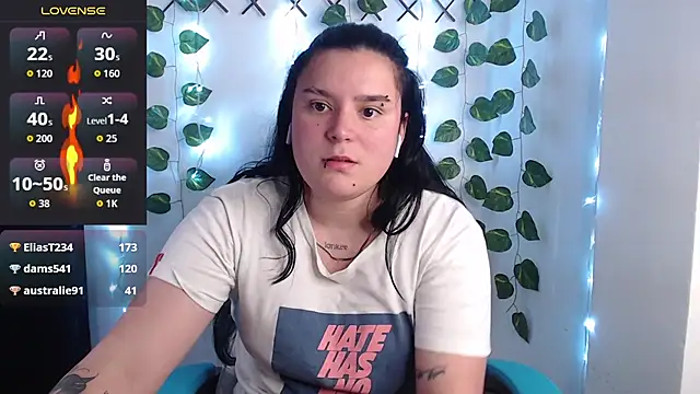 Chat +18 de Nika_1_ ao vivo