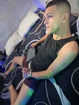 Онлайн чат XXX Boyxcock7