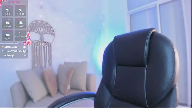 Ginni_charlotte's Webcam Show