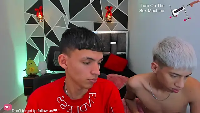 Juan_Nd_Steven's Webcam Show