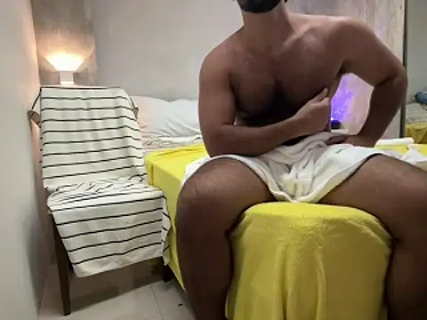 CasadoLutadorBigStuds Live XXX-Chat