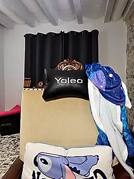 kylie_blck Adlı Modelin Canlı XXX Sohbeti