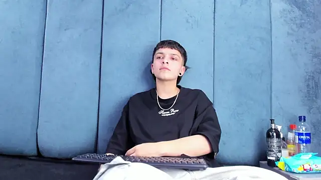 Megan_Thompson_ Live XXX-Chat