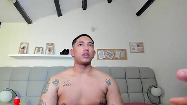 erotic_sins webcam show