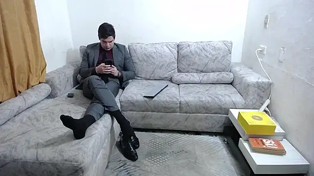 Victor_Maitland: διαδικτυακό σόου στην κάμερα