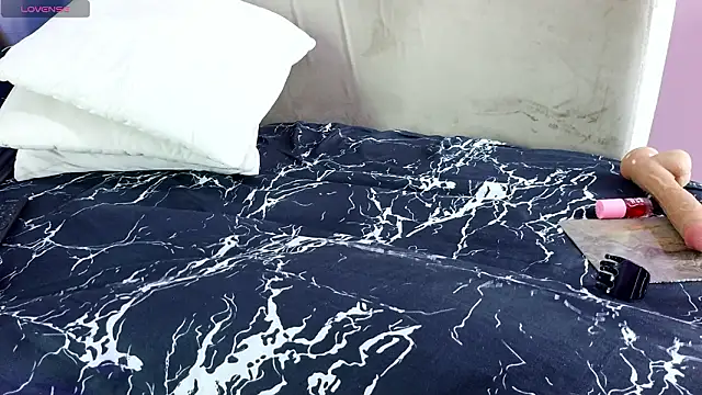 rouxinferno_cr 即時 XXX 聊天