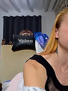 kylie_blck Adlı Modelin Canlı XXX Sohbeti