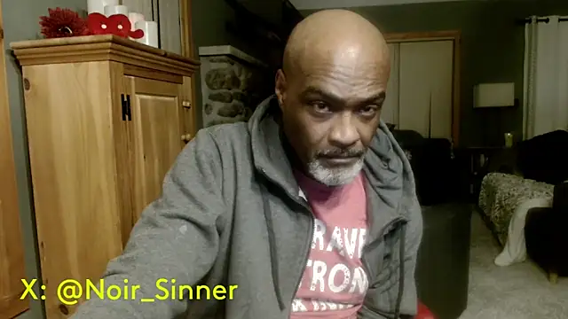 sinnernoir Show in webcam