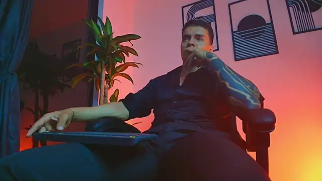 Živý XXX chat ALPHA_DOMINUS_