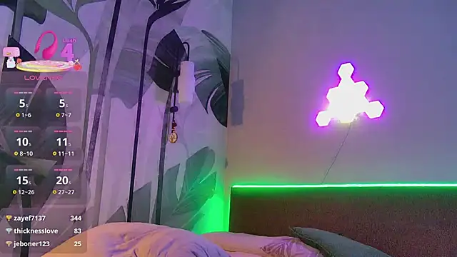 RubyValen live XXX chat