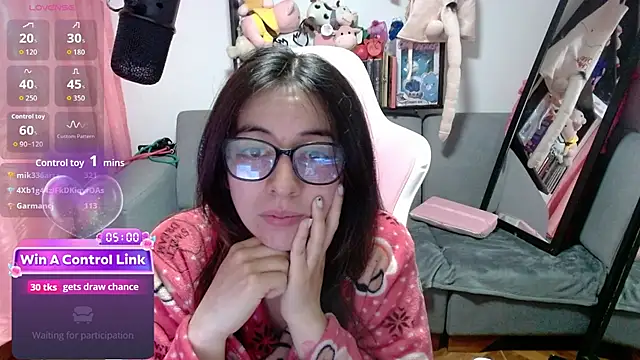 XXX chat uživo modela Maggie_Fox3