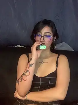 LilithMonette Adlı Modelin Web Kamerası Şovu