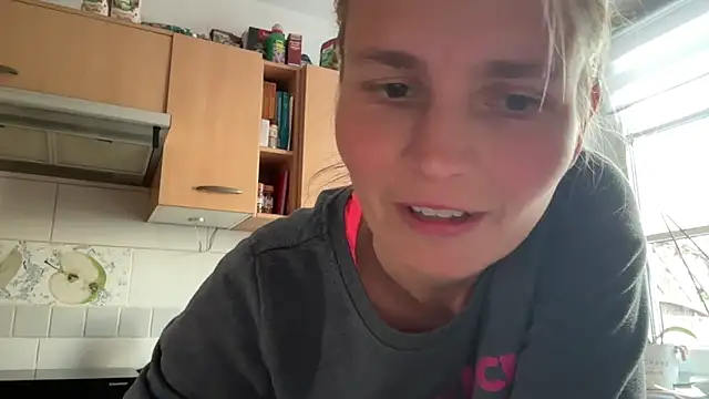 s-te-fan-i Live XXX-chat