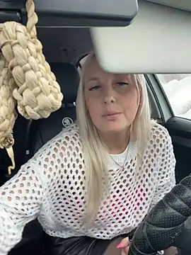 دردشة MerlinDave الجنسية المباشرة