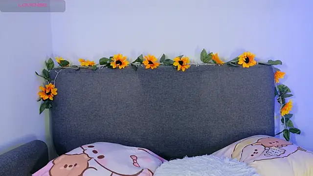 lunitaa0 লাইভ XXX চ্যাট